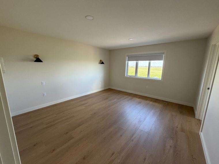 Spacious primary bedroom