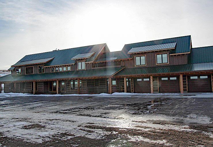 Custom Cabin — exterior