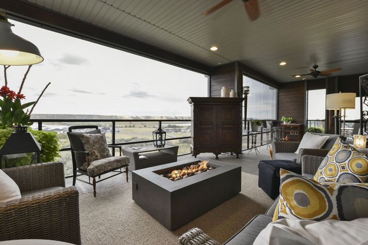 Covered outdoor living