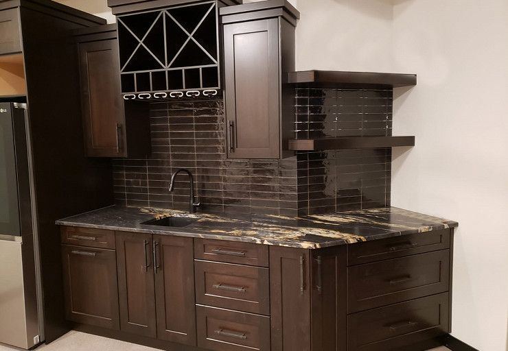Custom bar in a completed addition
